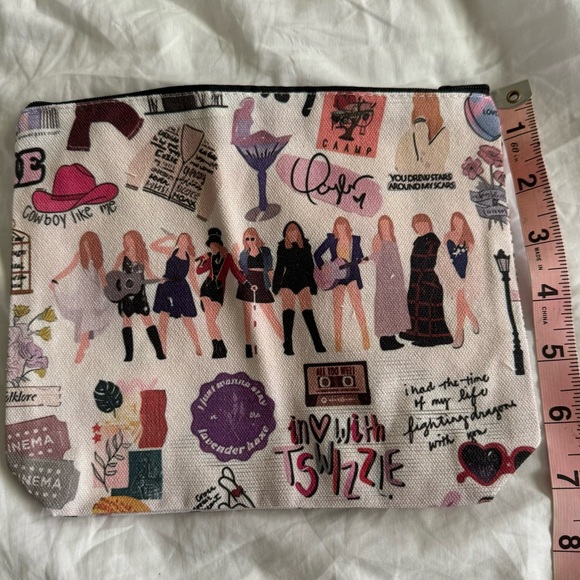 Taylor swift pouch brand new - Picture 3 of 3